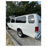 2001 Ford E350 - White