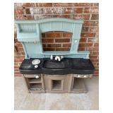Kids play kitchen
