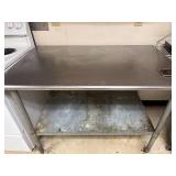 Aluminum prep table