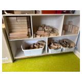 Rolling shelf with wood block set