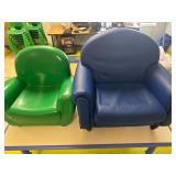 Lot of 2 kids chairs