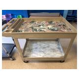 Rubbermaid utility cart