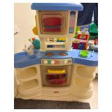 Little tikes play kitchen with contents