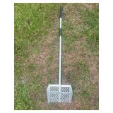 Sand flee rake