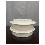 Set of vintage Pyrex piekeepers