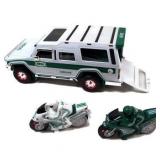 Hess Sport Utility Vehicle and Motorcycles (2004 H