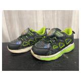 Kid's Ninja Turtles tennis shoes size 9