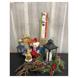 Festive animals holiday lot