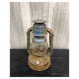 Dietz 'Little Wizard' cold-blast kerosene lantern