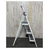 Gorilla Ladders 3-step lightweight step stool