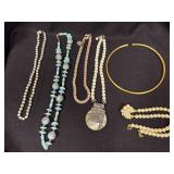 Lot of 6 costume jewelry necklaces