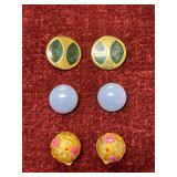 3 pairs of round clip-on earrings