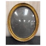Gold-toned picture frame
