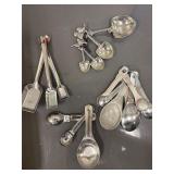 Measuring spoons lot