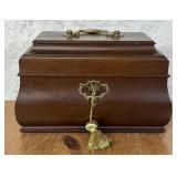 Williamsburg Tea Caddy
