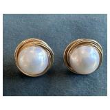 Gold an Pearl Earrings