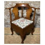 Corner Chair