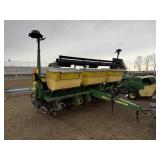 John Deere 1750 Max Emerge XP corn planter