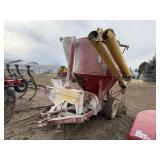 New Holland 355 Mixer Mill