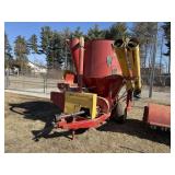 New Holland 355 Mixer Mill