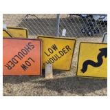 Low Shoulder Signs & Road Curve Sign