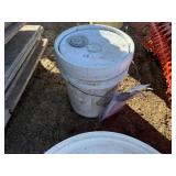 Easy Clean 5 Gallon Pail