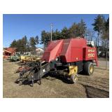 1999 New Holland 590 Large Square Baler