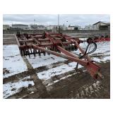 International 10 Shank Chisel Plow