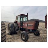 International 5488 Tractor