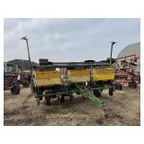 John Deere 1750 Max Emerge Plus Corn Planter