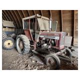 International 656 Hydro Gas Tractor