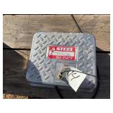 Steel Red Snap'r Electric Fencer