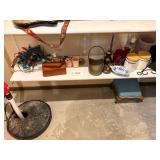 Large lot of misc dï¿½cor