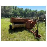 New Holland 276 Square Baler