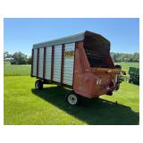 H&S 7+4 Twin Auger 16' Forage Wagon