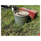 Tacklebox w/lures & Can