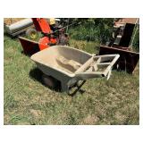 Rubbermaid Cart