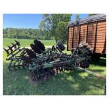 John Deere 1120 18' +/- Disc