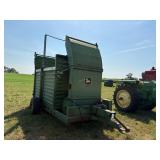 John Deere 100 Stacker