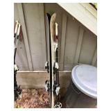 Magic Luv Skis & Kneissl Sticks