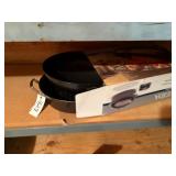 NIB Oneida Covered Roaster