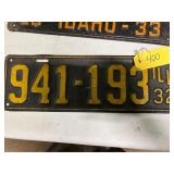 Illinois 32 License Plate