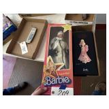 (2) Barbies