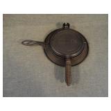 Vintage Stover No.7 Cast Iron Waffle Iron w/ Base
