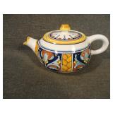Vintage  Fratelli Mari Deruta Teapot