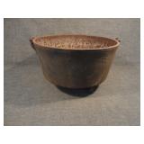 Vintage #12 Cast Iron 3 Leg Dutch Oven no cover