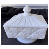 Vintage Westmoreland Old Quilt Milk Glass Jar