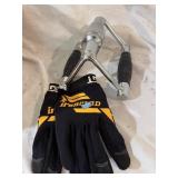 Gloves and Pull in attachment, exercise equipment