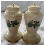 Matching salt n pepper shaker harvest leaves dirty