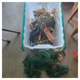Tote and Garland
